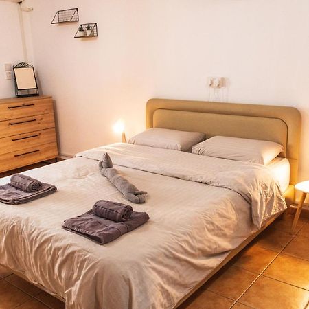 Nissus Urban Hostel Ayia Napa Bagian luar foto