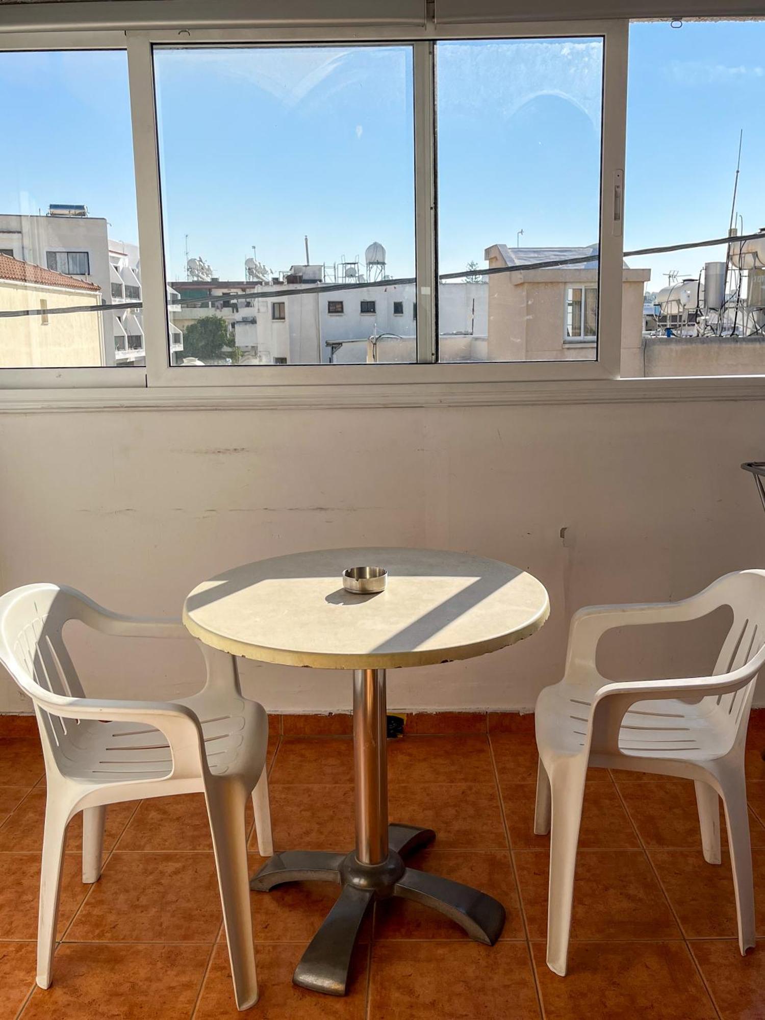 Nissus Urban Hostel Ayia Napa Ruang foto