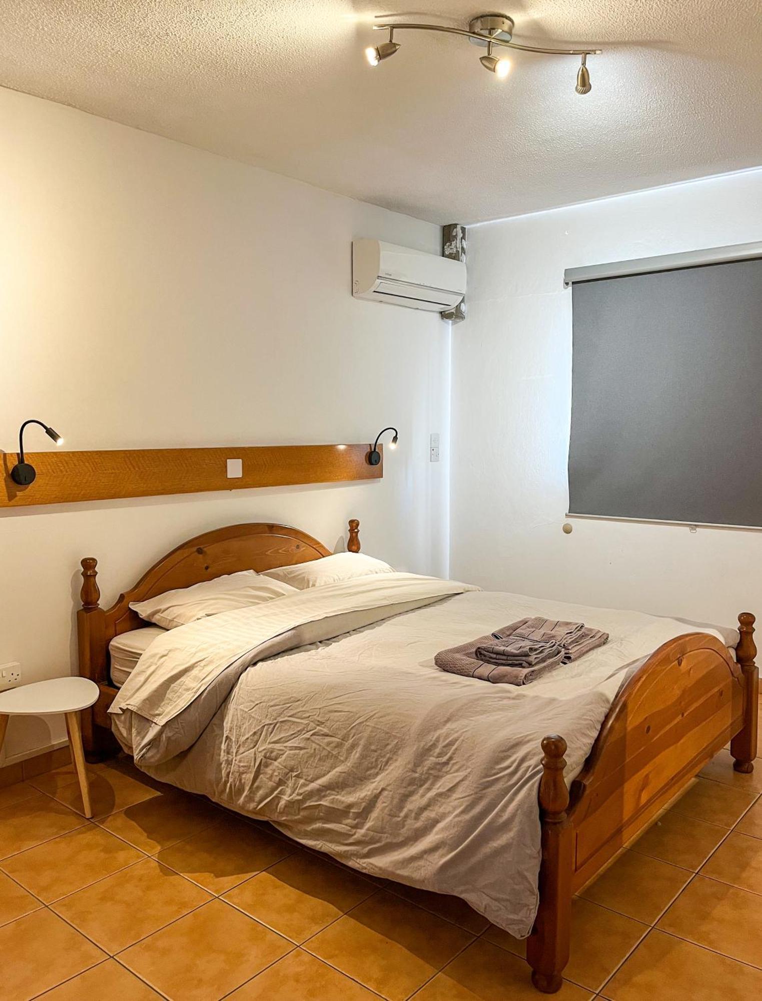 Nissus Urban Hostel Ayia Napa Ruang foto