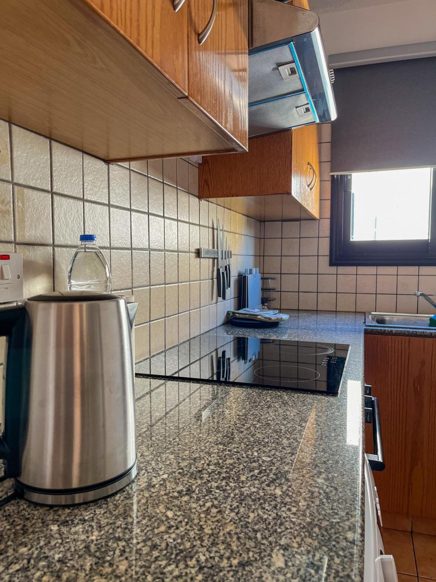 Nissus Urban Hostel Ayia Napa Ruang foto
